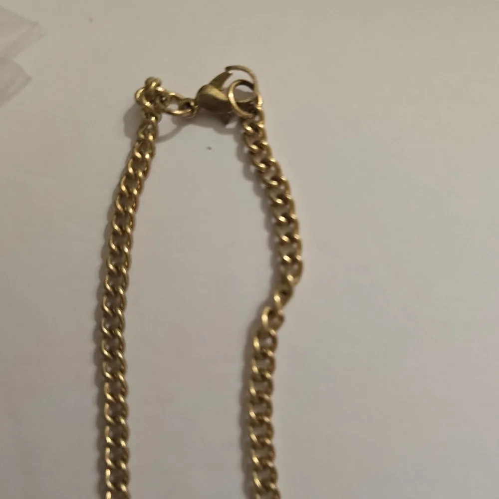 Vintage Gold Tone Long Chain Necklace Oval Lime Green Rhinestone Pendant